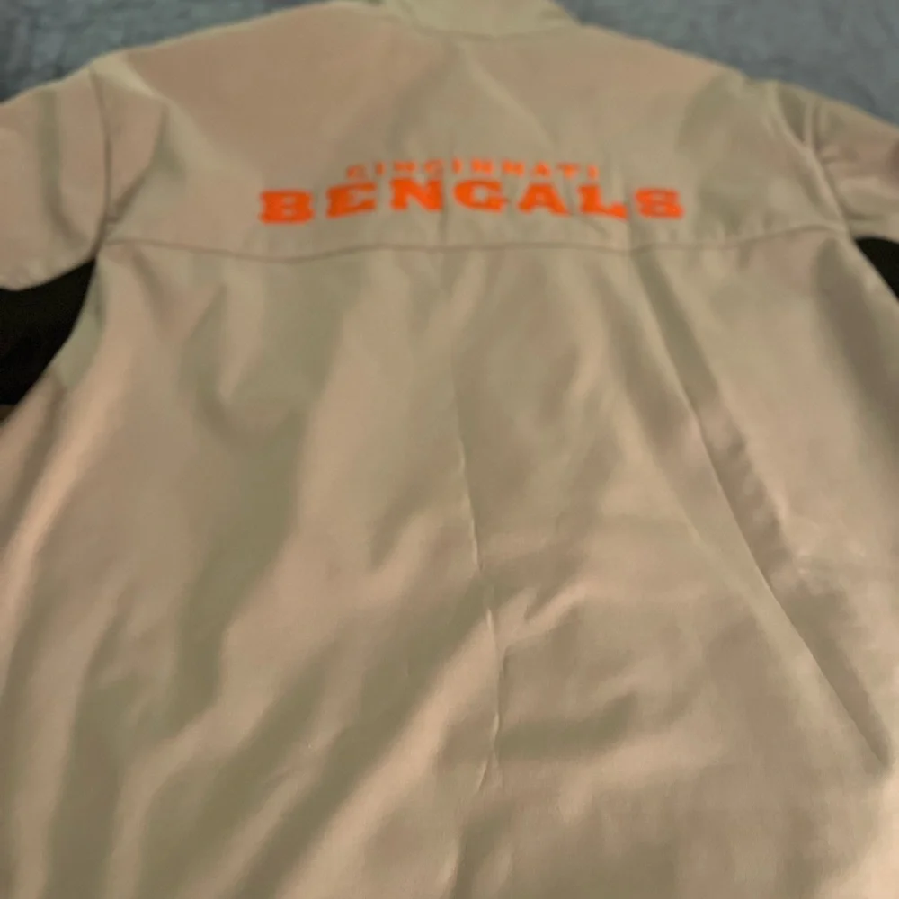 Cincinnati Bengals NFL Beige Tan Men’s impact coat size 2XL